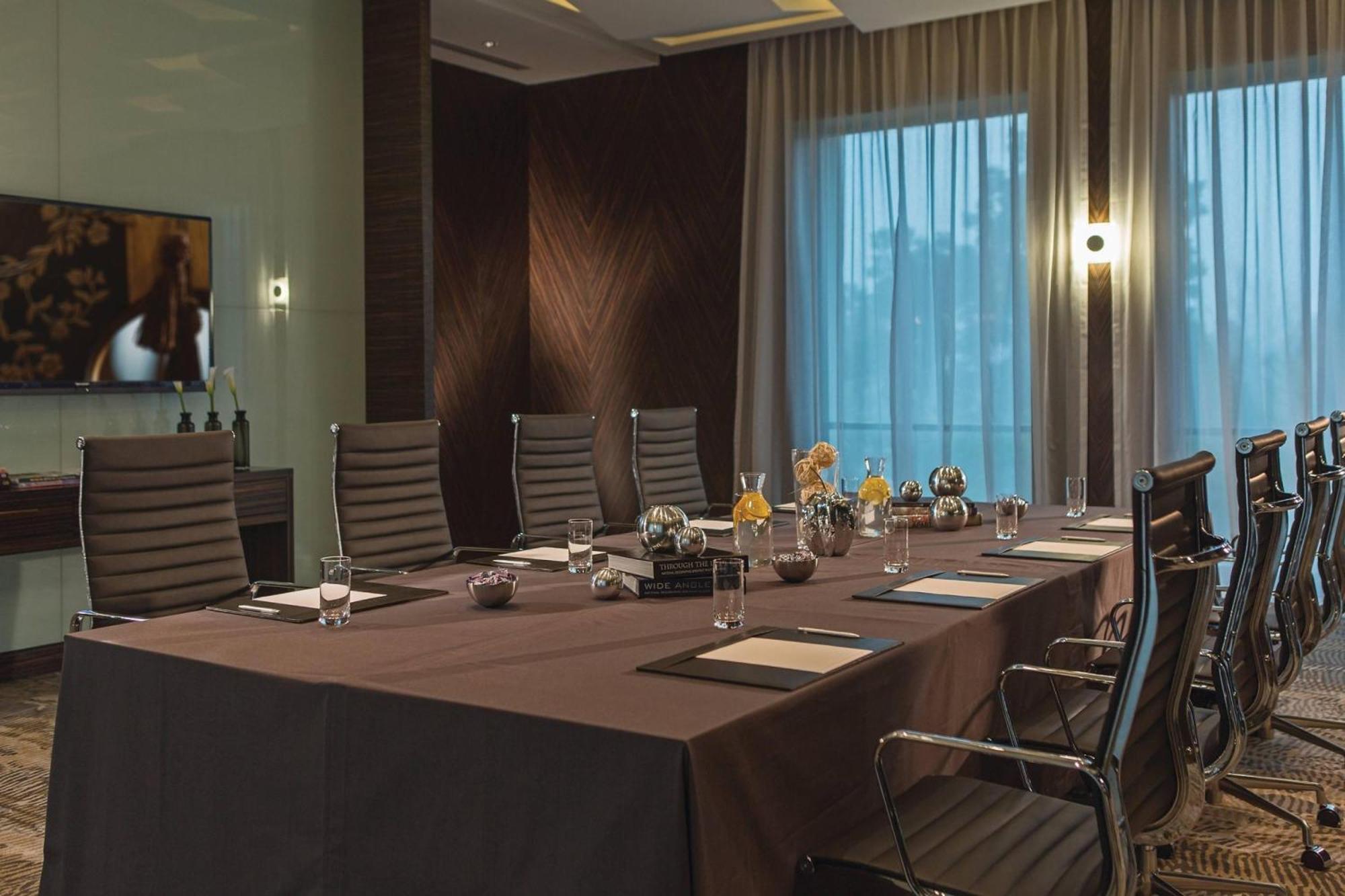 Renaissance Johor Bahru Hotel Zewnętrze zdjęcie Meeting room